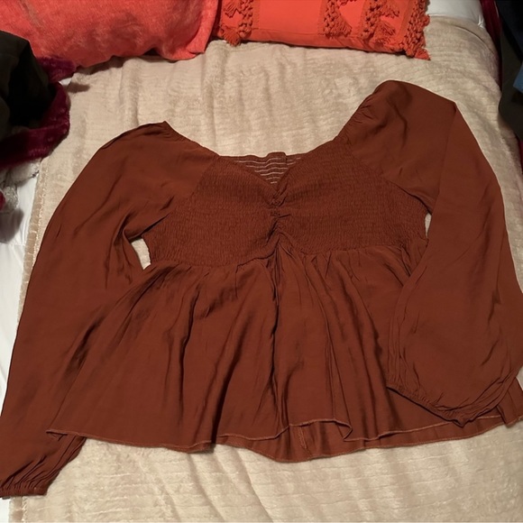 🆕Boutique Women’s Rust Brown Smocked-Bodice Puff-Sleeve Peplum Blouse Top❤️❤️3X - Picture 2 of 3